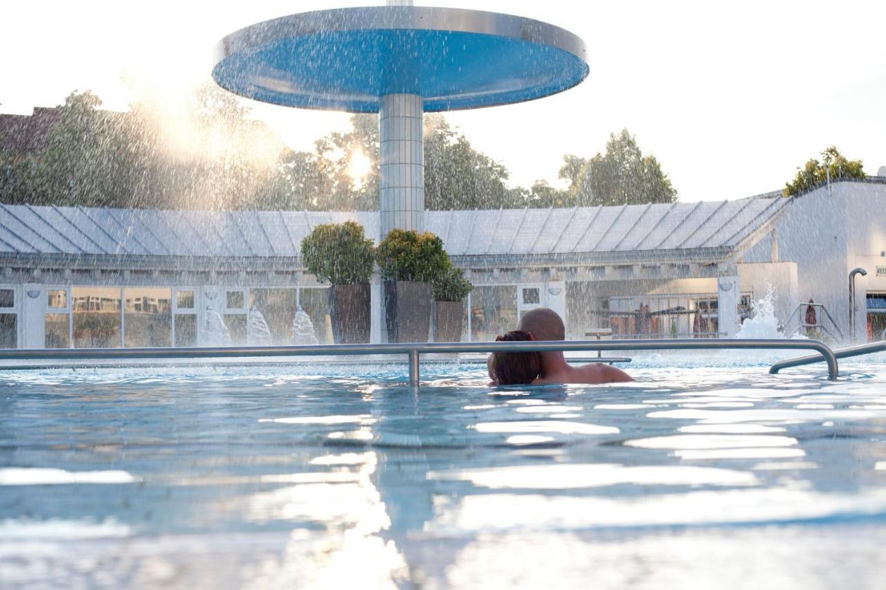 Aqua Blu Hotel บาดฟึสซิง ภายนอก รูปภาพ